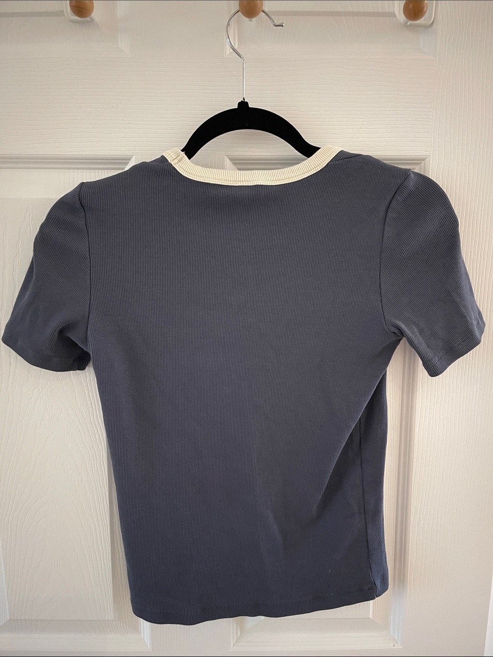 KOTN Women's Fitted Rib Tee - Picture 6 of 6